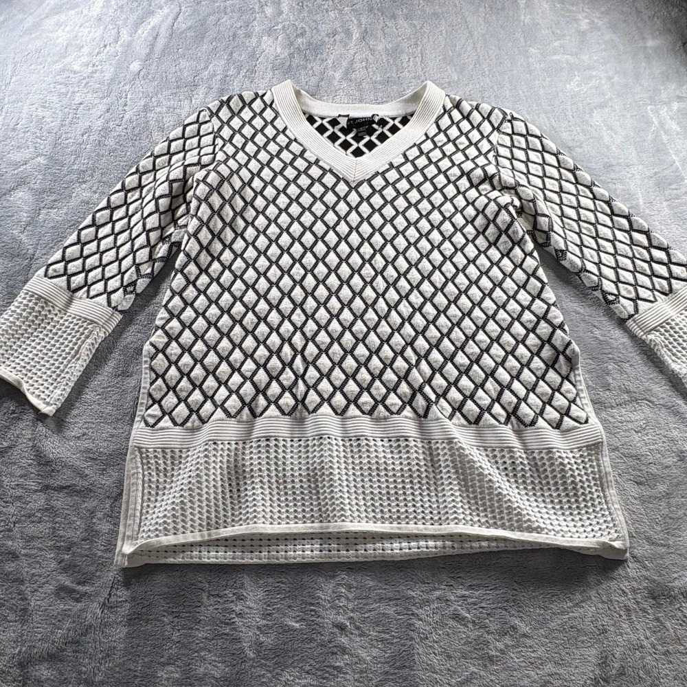St. John Wool Blend Sweater Women Size 8 White Black Argyle Knit Pullover Casual